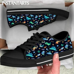 chaussure dinosaure plates